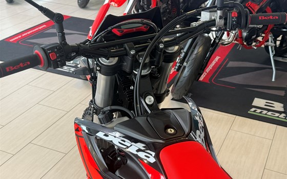 Neufahrzeug Beta RR 125 4T LC Enduro - Bild 12