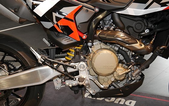 Gebrauchtmotorrad Ducati Hypermotard 698 Mono RVE - Bild 4