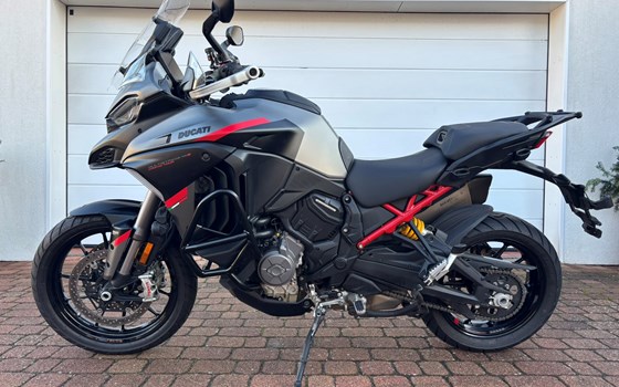 Gebrauchtmotorrad Ducati Multistrada V4 S Grand Tour - Bild 1