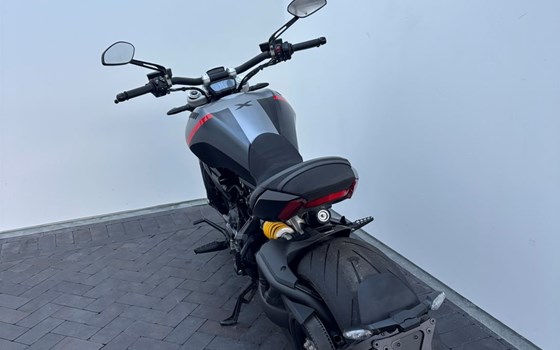 Gebrauchtmotorrad Ducati XDiavel Black Star - Bild 7