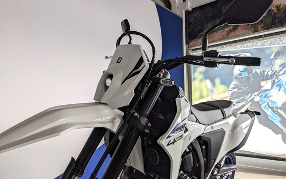 Neufahrzeug Suzuki DR-Z4SM - Bild 3