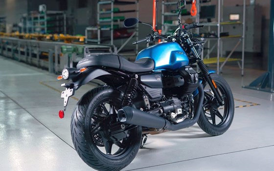 Neufahrzeug Moto Guzzi V7 Stone - Bild 3