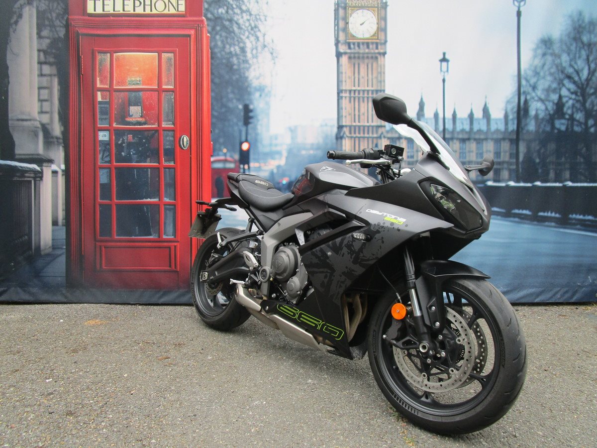 Triumph Daytona 660