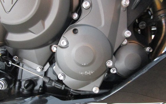 Gebrauchtmotorrad Triumph Daytona 660 - Bild 2