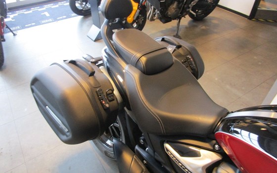 Gebrauchtmotorrad Triumph Rocket 3 Storm GT - Bild 3