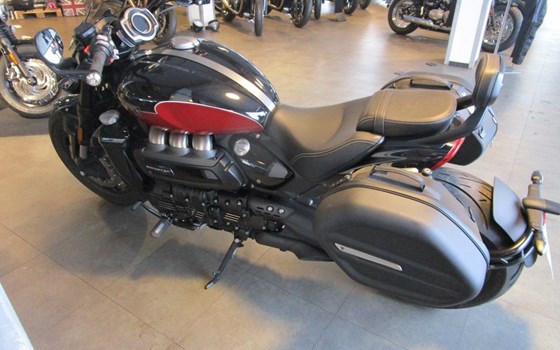 Gebrauchtmotorrad Triumph Rocket 3 Storm GT - Bild 6