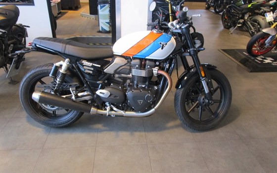 Gebrauchtmotorrad Triumph Speed Twin 900 - Bild 3