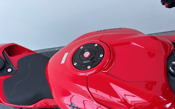 Gebrauchtmotorrad Ducati Streetfighter V2 S - Bild 4