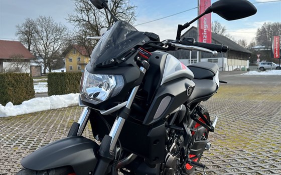 Gebrauchtmotorrad Yamaha MT-07 - Bild 6