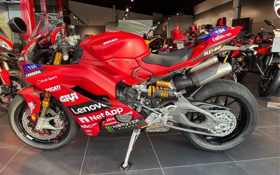 Neufahrzeug Ducati Panigale V2 S - Bild 1