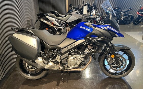 Gebrauchtmotorrad Suzuki V-Strom 650 XT Traveller - Bild 2