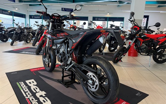 Neufahrzeug Beta RR 125 LC Motard - Bild 11