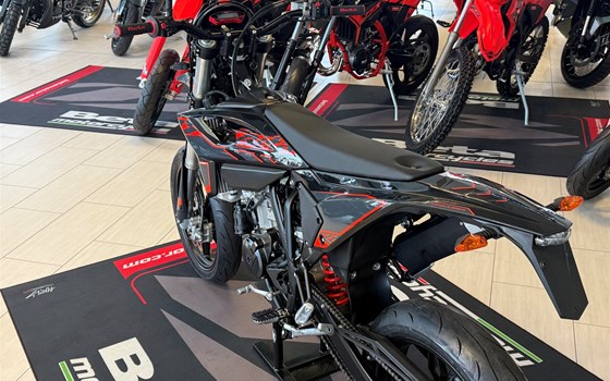 Neufahrzeug Beta RR 125 LC Motard - Bild 12