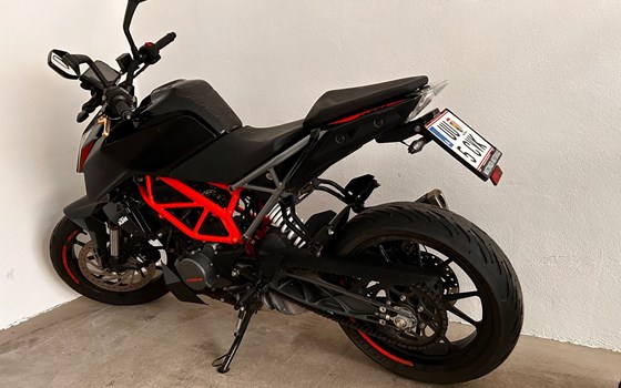 Gebrauchtmotorrad KTM 125 Duke - Bild 2