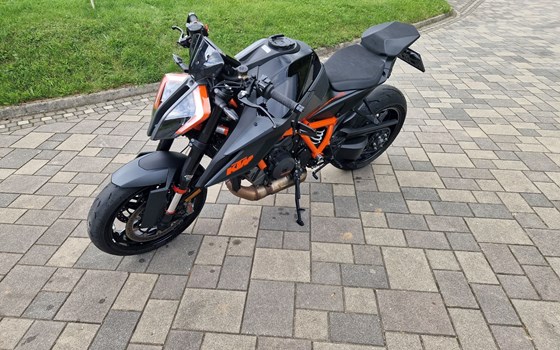 Gebrauchtmotorrad KTM 1290 Super Duke R - Bild 3