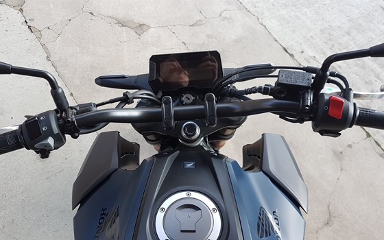 Gebrauchtmotorrad Honda CB 125 - Bild 6