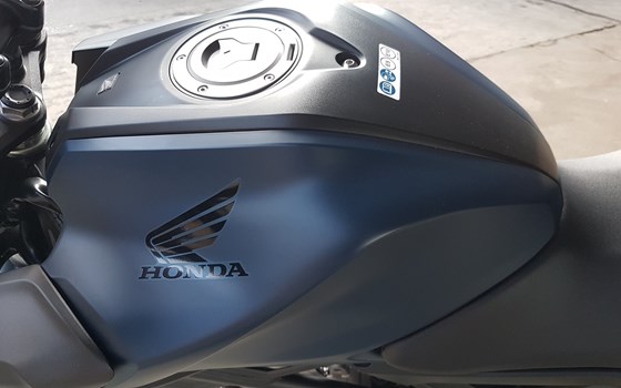 Gebrauchtmotorrad Honda CB 125 - Bild 5