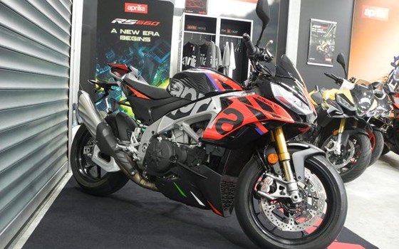 Gebrauchtmotorrad Aprilia Tuono V4 1100 Factory - Bild 5