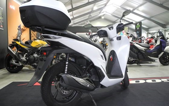 Gebrauchtmotorrad Honda SH150i - Bild 6