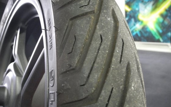 Gebrauchtmotorrad Honda SH150i - Bild 8