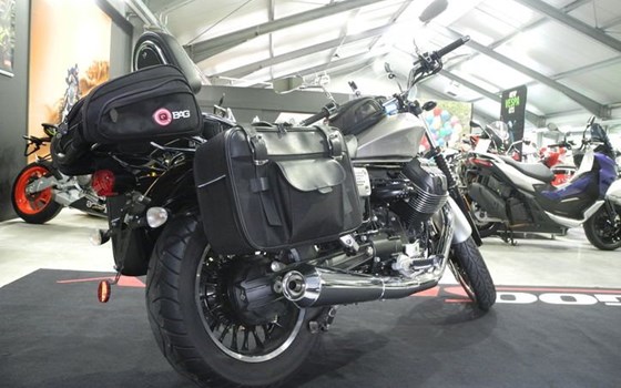Gebrauchtmotorrad Moto Guzzi V9 Roamer - Bild 7