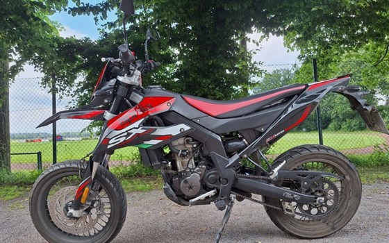 Gebrauchtmotorrad Aprilia SX 125 - Bild 1