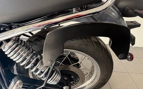 Gebrauchtmotorrad Moto Guzzi V7 Special - Bild 3