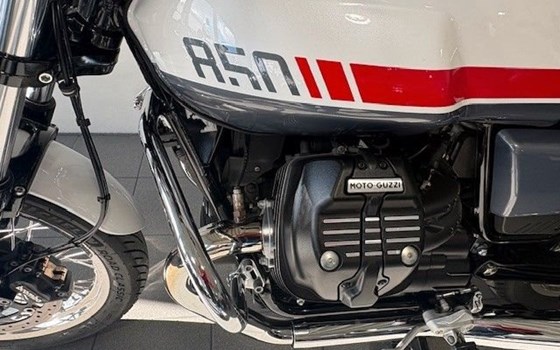 Gebrauchtmotorrad Moto Guzzi V7 Special - Bild 4