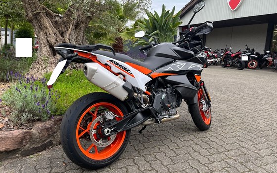 Gebrauchtmotorrad KTM 890 SMT - Bild 2