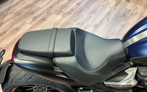 Gebrauchtmotorrad Triumph Rocket 3 Storm R - Bild 16