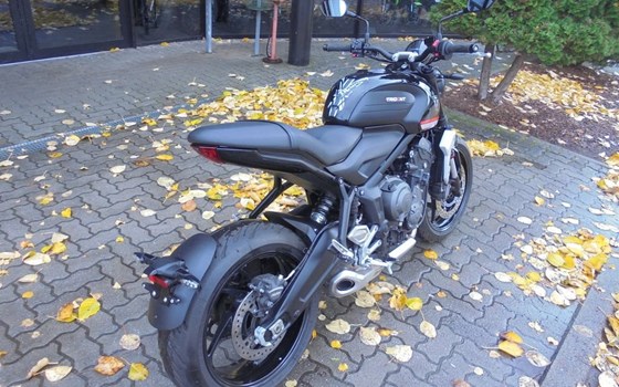 Gebrauchtmotorrad Triumph Trident 660 - Bild 3