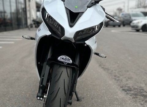 Gebrauchtmotorrad Triumph Daytona 660 - Bild 2