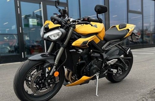 Gebrauchtmotorrad Triumph Street Triple RS