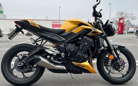 Gebrauchtmotorrad Triumph Street Triple RS - Bild 3