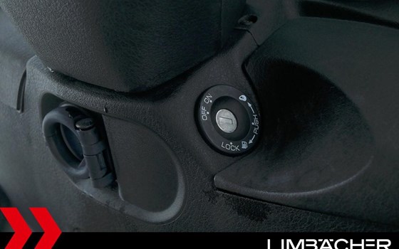 Gebrauchtmotorrad Piaggio MP3 400 - Bild 16