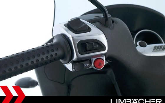 Gebrauchtmotorrad Piaggio MP3 400 - Bild 21