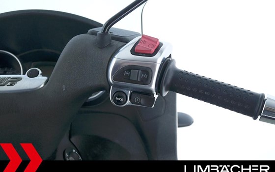 Gebrauchtmotorrad Piaggio MP3 400 - Bild 22