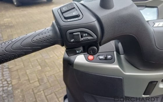 Neufahrzeug Piaggio MP3 310 - Bild 12