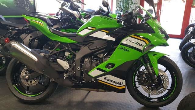 Kawasaki Ninja ZX-4RR<br />Ninja ZX400 RR 4Jahre Garantie