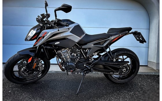 Gebrauchtmotorrad KTM 790 Duke L - Bild 1