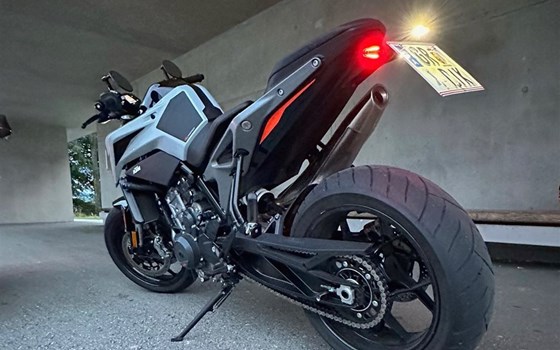 Gebrauchtmotorrad KTM 790 Duke L - Bild 2