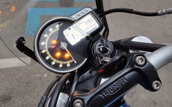 Gebrauchtmotorrad Triumph Speed 400 - Bild 6