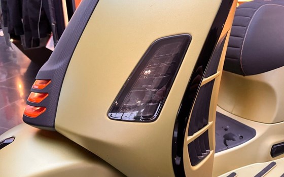 Gebrauchtmotorrad Vespa GTS 300 - Bild 2