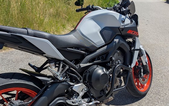 Gebrauchtmotorrad Yamaha MT-09 - Bild 3