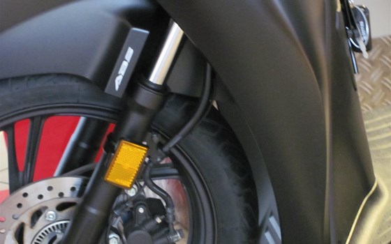 Gebrauchtmotorrad Honda SH125i - Bild 10