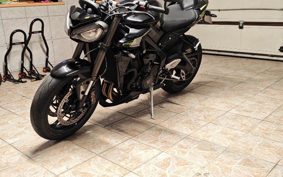 Gebrauchtmotorrad Triumph Street Triple 765 RS - Bild 9