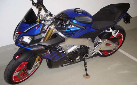 Gebrauchtmotorrad Aprilia Tuono V4 1100 RR - Bild 1