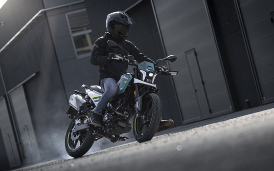 Neufahrzeug Benelli BKX 125 S - Bild 4