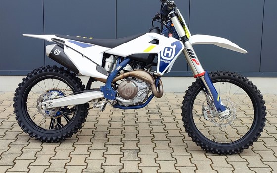 Gebrauchtmotorrad Husqvarna FC 450 - Bild 3