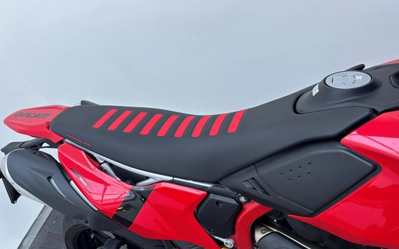 Gebrauchtmotorrad Ducati Hypermotard 698 Mono - Bild 4